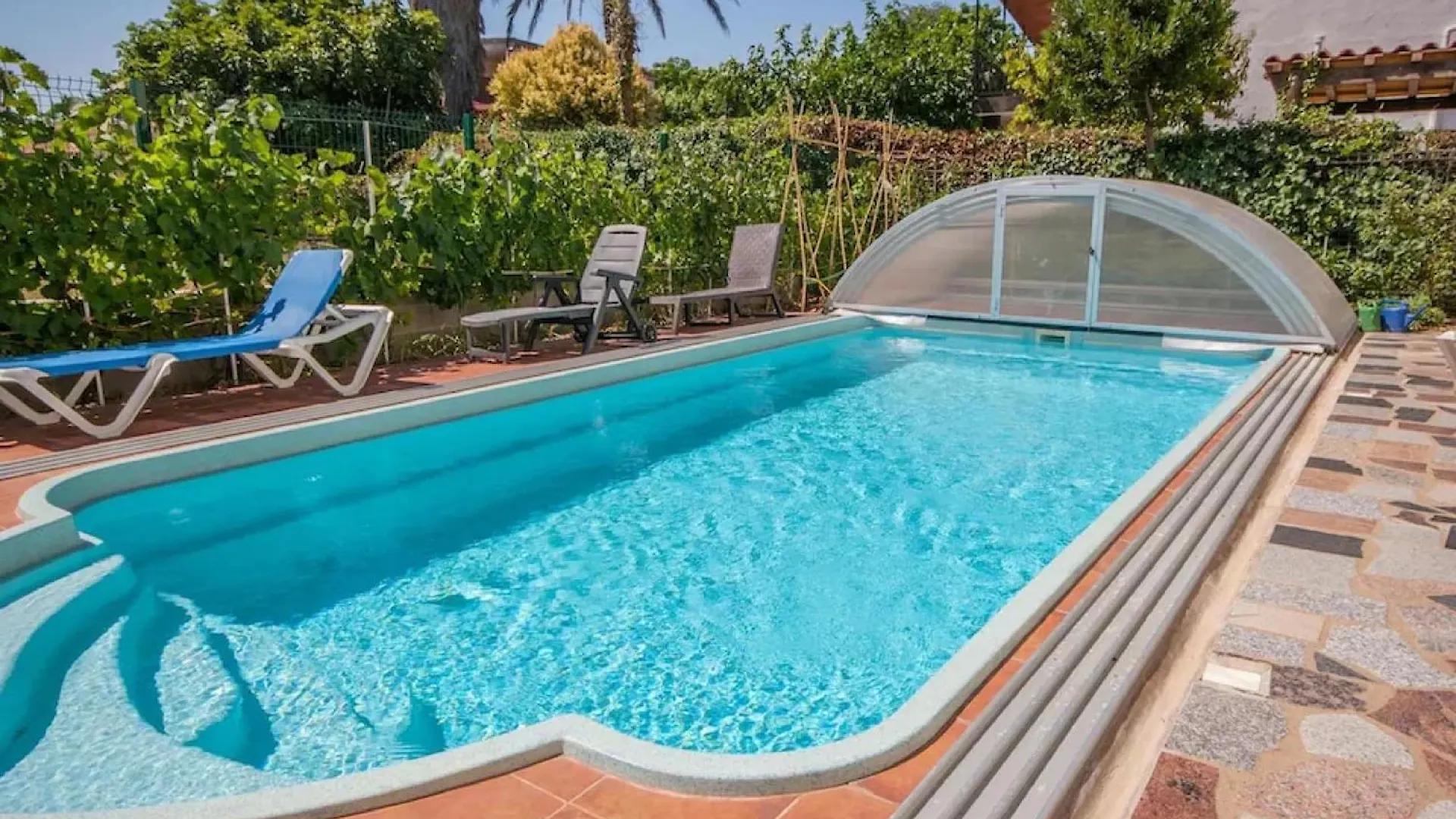 Villa Espaciosa Cerca De La Playa De Sant Pere Pescador 0*,  Hiszpania
